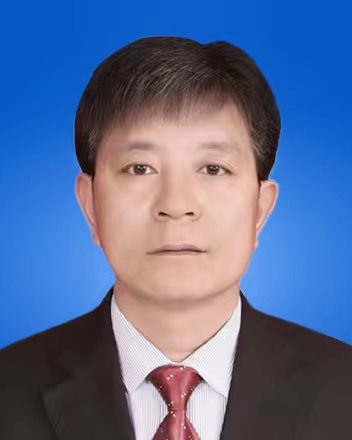 鐘靈臣
